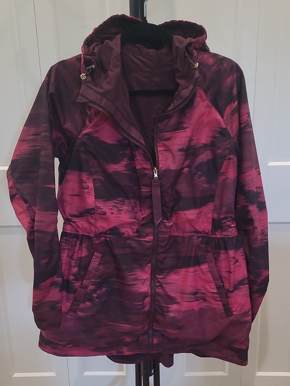 Lululemon Athletica Rain For Daze Women's Reversible Hooded Jacket - Pink/Plum